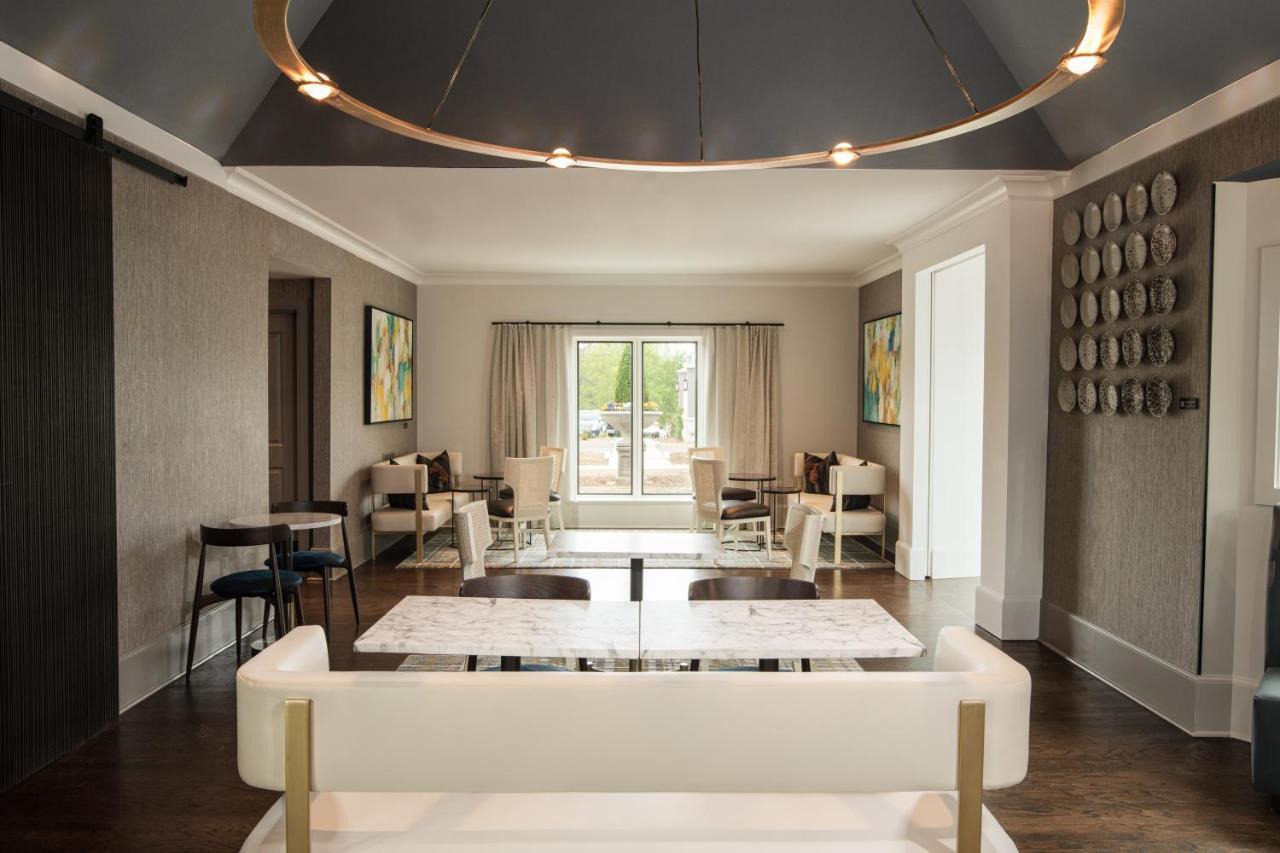 Hotel Hartness กรีนวิลล์ ภายนอก รูปภาพ